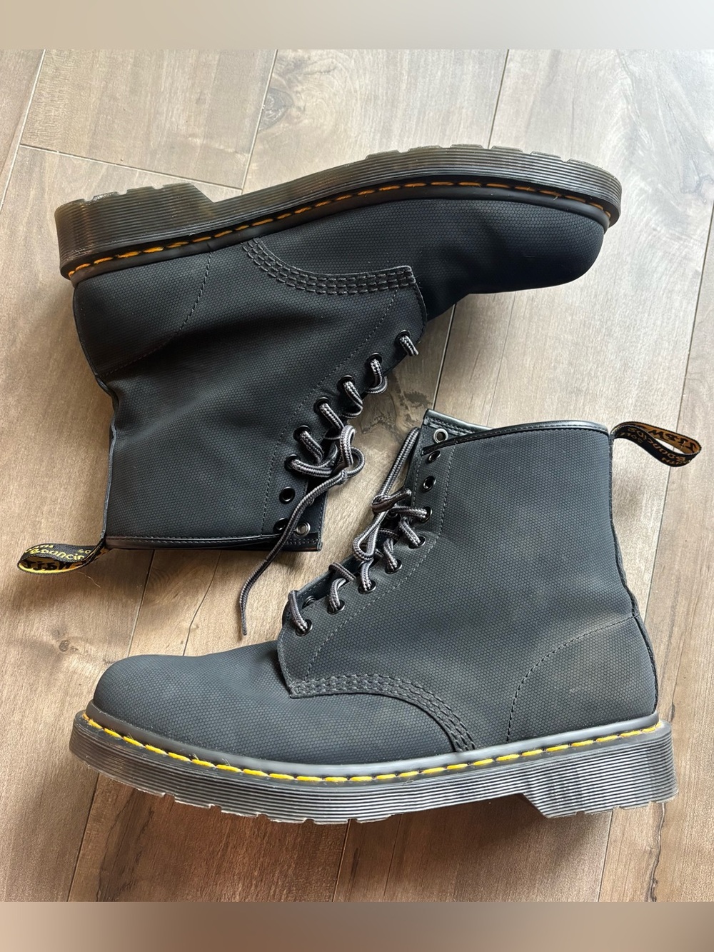 Dr. Martens 1460 Broder Grey Honeycomb Textured Leather Boots Unisex M10 W11